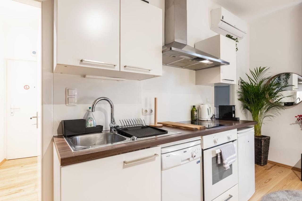 Cozy Studio Apartment Located In Vienna'S Vibrant City Center Ngoại thất bức ảnh